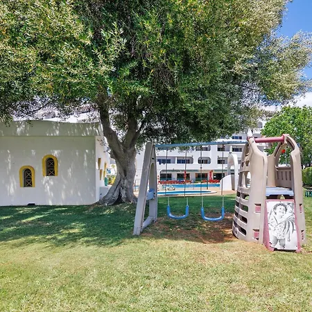 Casa Lanna Medeiros *
